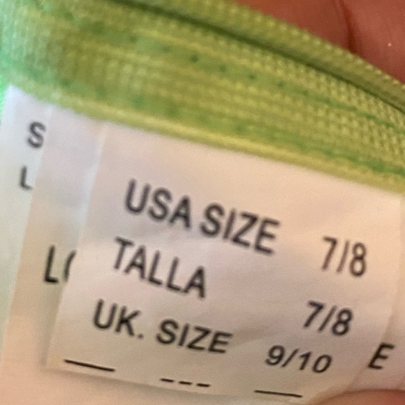 Mori Lee by Madeleine Gardner  keyhole neck formal dress size 8 green - Picture 9 of 13